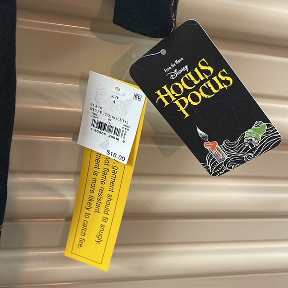 NWT HOCUS POCUS PJ’s MULTIPLE SIZES - Picture 5 of 7